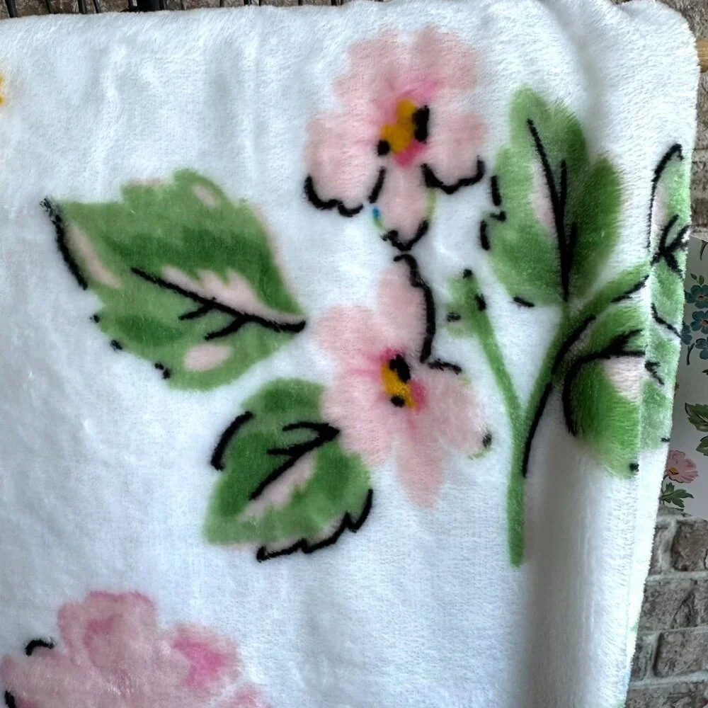 Studio Curate Plush Throw Butterflies Flowers 50 x 70 inch Floral Blanket NWT
